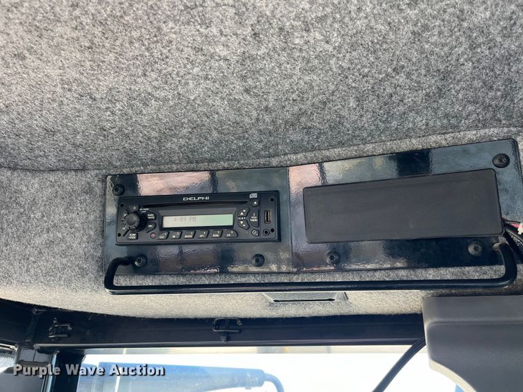 image for item LD9356 2013 RoGator RG900 sprayer