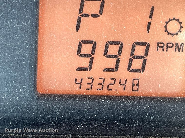 image for item LD9356 2013 RoGator RG900 sprayer