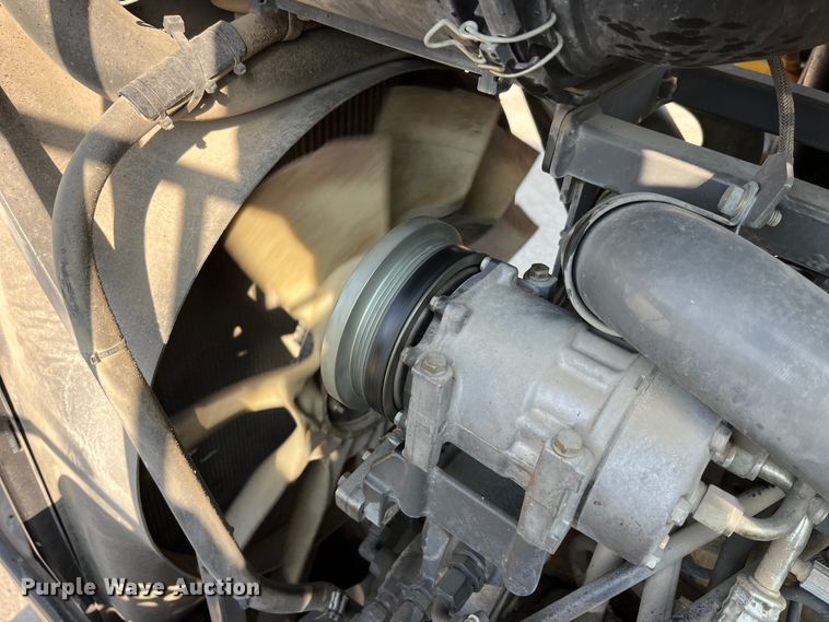 image for item LD9356 2013 RoGator RG900 sprayer