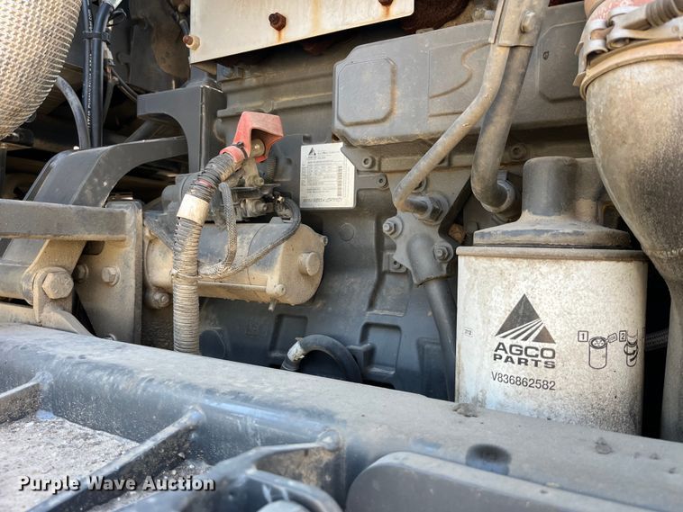 image for item LD9356 2013 RoGator RG900 sprayer