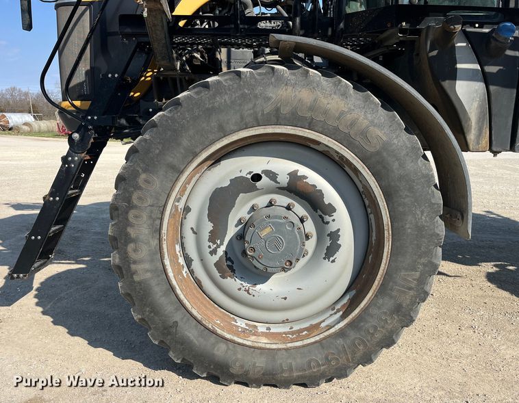 image for item LD9356 2013 RoGator RG900 sprayer