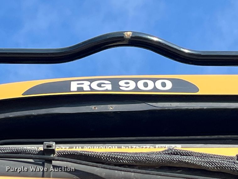 image for item LD9356 2013 RoGator RG900 sprayer