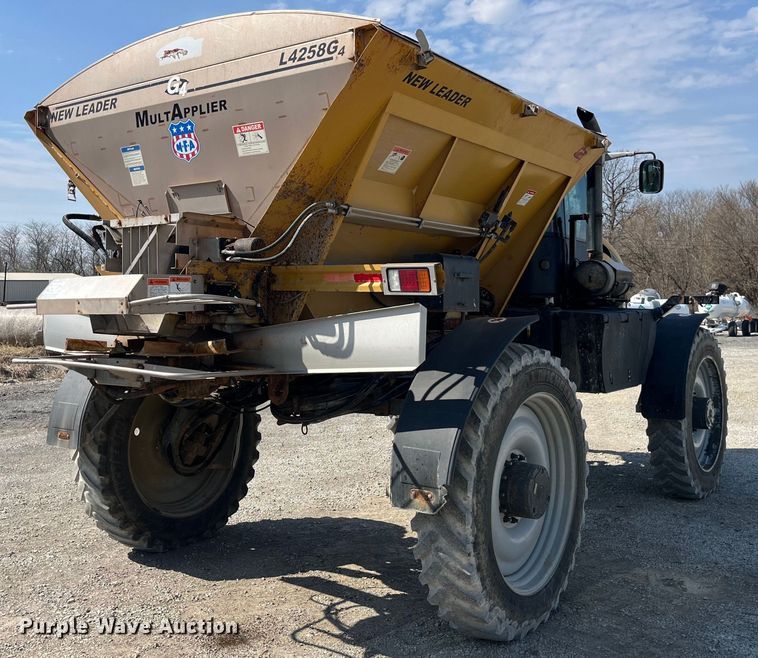 image for item LD9358 2014 RoGator RG1100 spreader