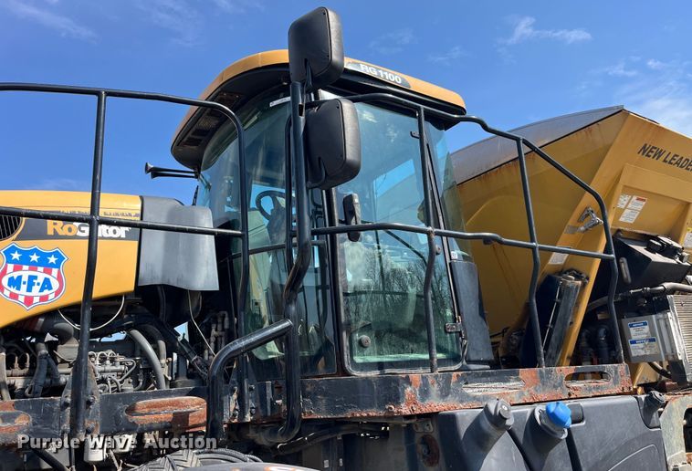image for item LD9358 2014 RoGator RG1100 spreader