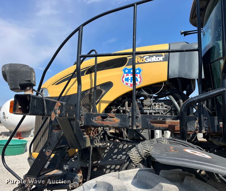 image for item LD9358 2014 RoGator RG1100 spreader