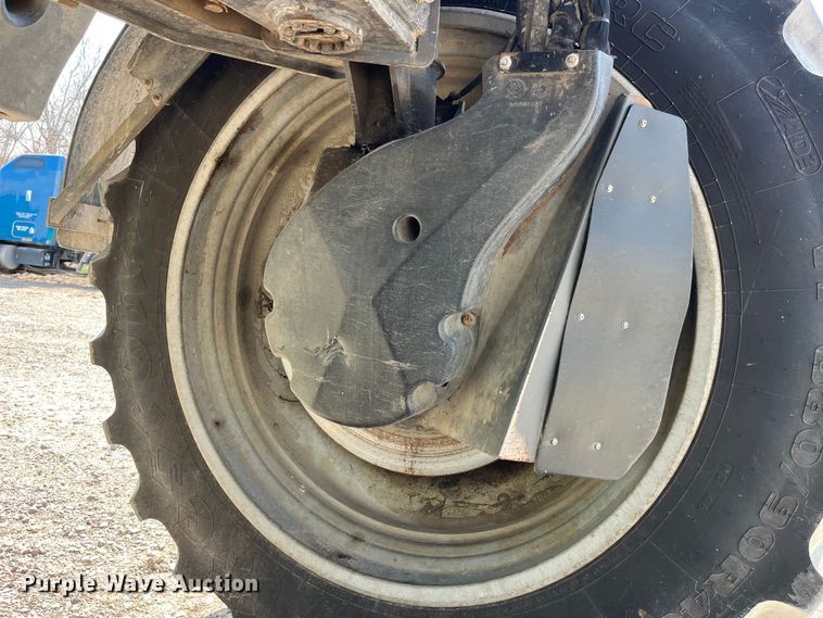 image for item LD9358 2014 RoGator RG1100 spreader