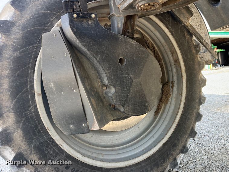 image for item LD9358 2014 RoGator RG1100 spreader