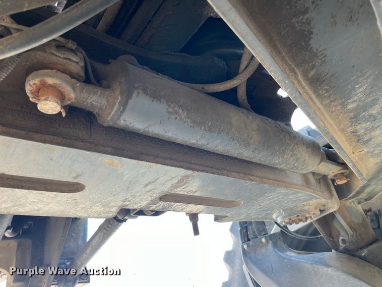 image for item LD9358 2014 RoGator RG1100 spreader