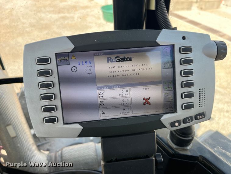 image for item LD9358 2014 RoGator RG1100 spreader