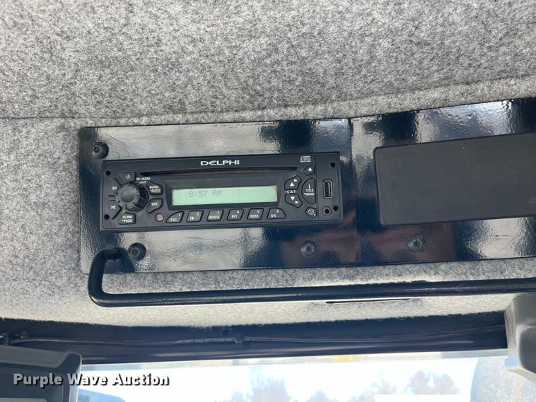 image for item LD9358 2014 RoGator RG1100 spreader