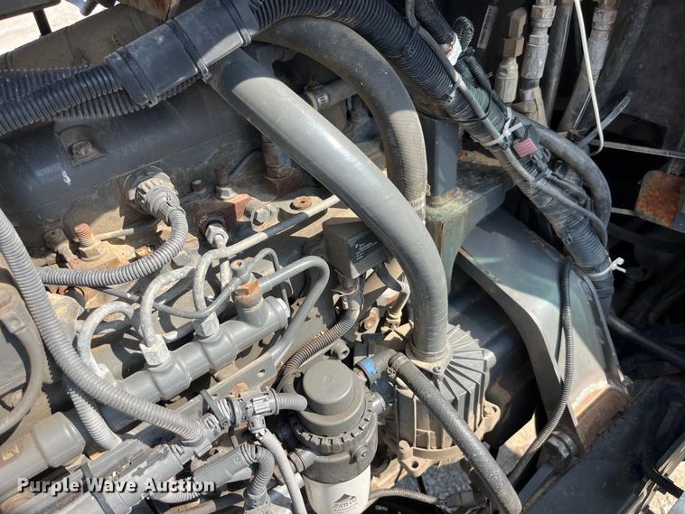 image for item LD9358 2014 RoGator RG1100 spreader