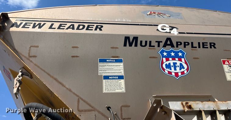 image for item LD9358 2014 RoGator RG1100 spreader