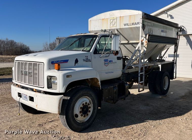 image for item LD9985 1991 GMC TopKick fertilizer delivery truck