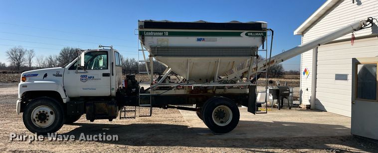 image for item LD9985 1991 GMC TopKick fertilizer delivery truck