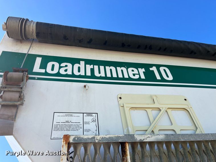 image for item LD9985 1991 GMC TopKick fertilizer delivery truck