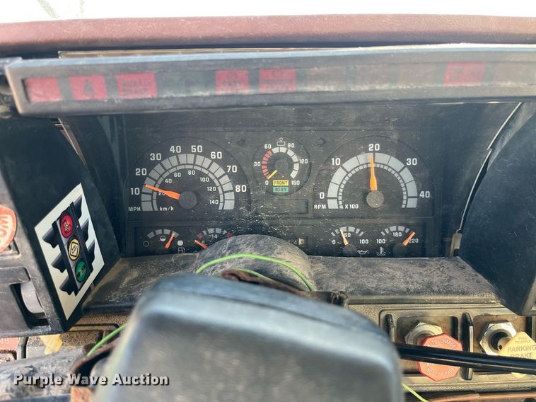 image for item LD9985 1991 GMC TopKick fertilizer delivery truck