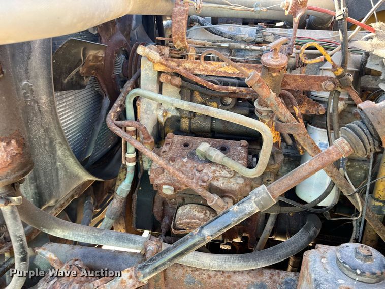 image for item LD9985 1991 GMC TopKick fertilizer delivery truck