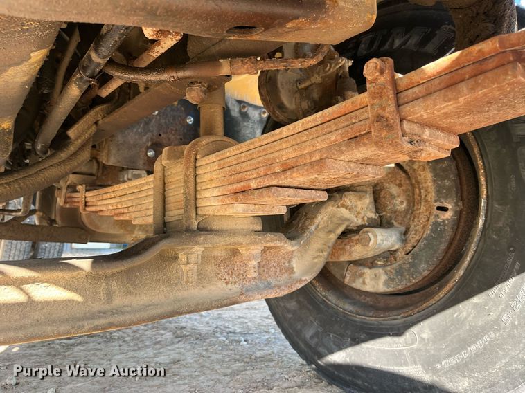 image for item LD9985 1991 GMC TopKick fertilizer delivery truck