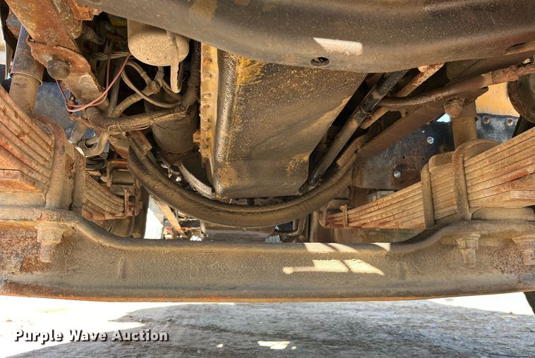 image for item LD9985 1991 GMC TopKick fertilizer delivery truck