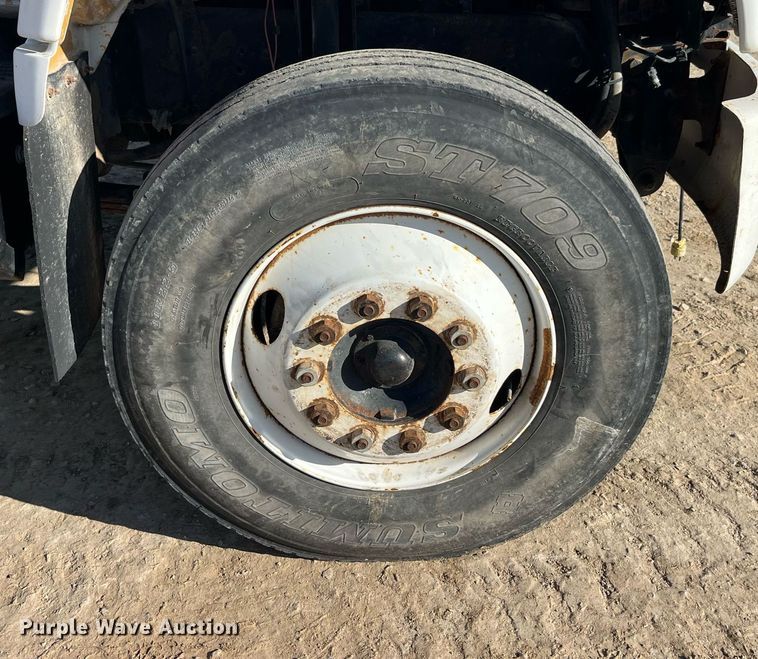 image for item LD9985 1991 GMC TopKick fertilizer delivery truck