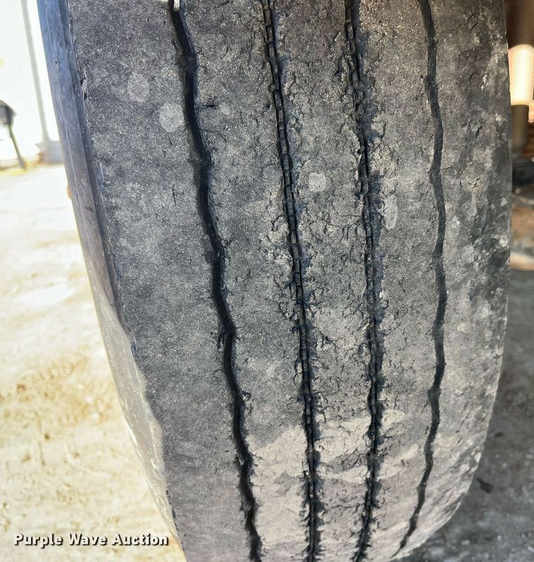 image for item LD9985 1991 GMC TopKick fertilizer delivery truck