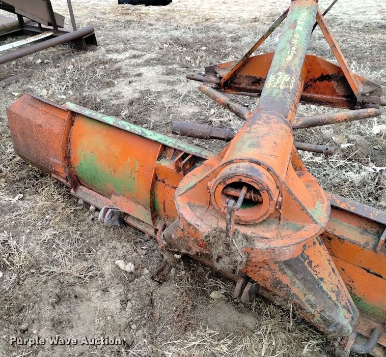 image for item LN9967 John Deere 80 102