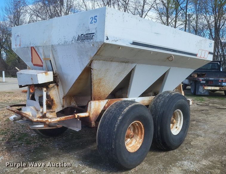 image for item MJ9039 Willmar  600 spreader