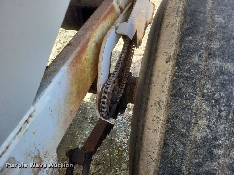 image for item MJ9039 Willmar  600 spreader