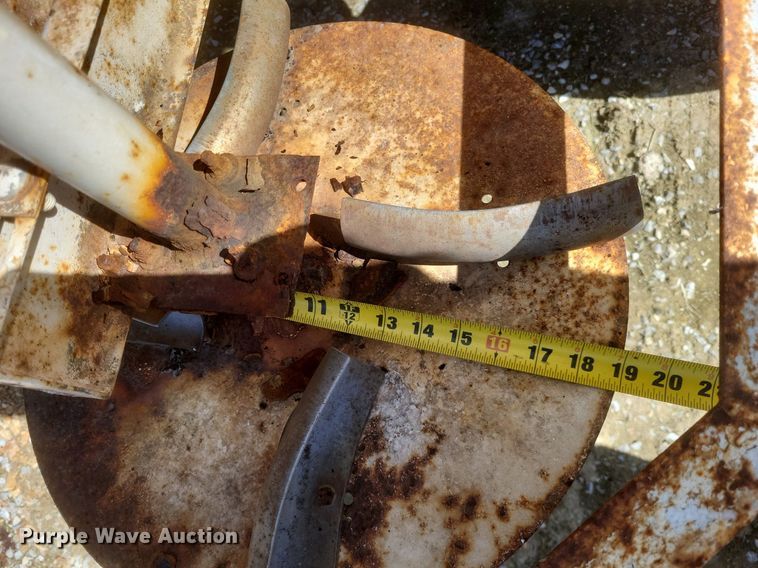 image for item MJ9039 Willmar  600 spreader