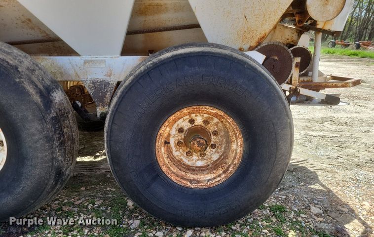 image for item MJ9039 Willmar  600 spreader