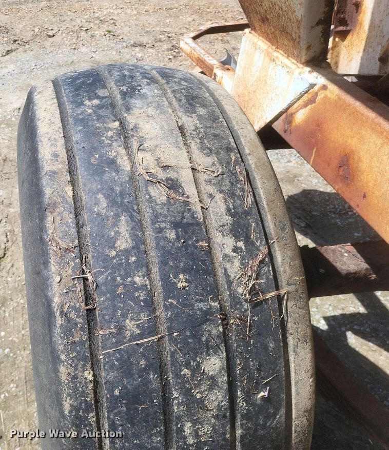 image for item MJ9039 Willmar  600 spreader