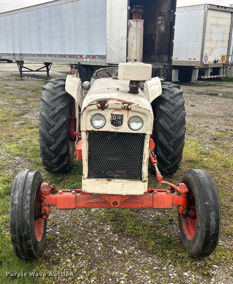 image for item MO9211 1974 Case 885 tractor