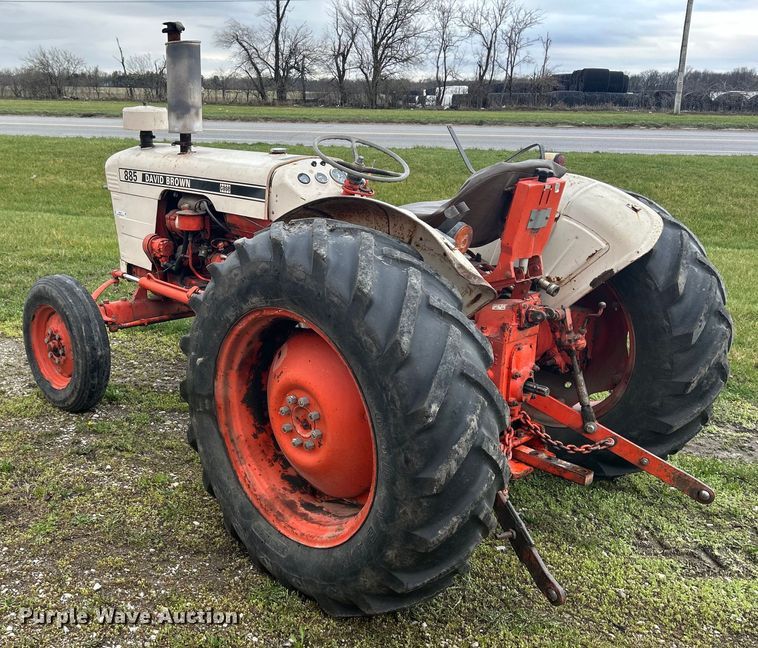 image for item MO9211 1974 Case 885 tractor