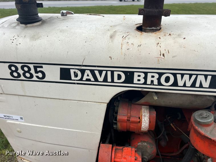 image for item MO9211 1974 Case 885 tractor