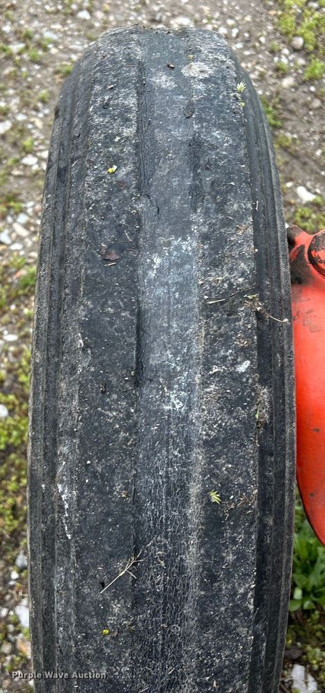 image for item MO9211 1974 Case 885 tractor