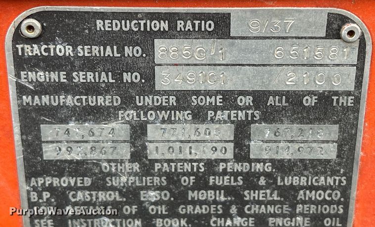 image for item MO9211 1974 Case 885 tractor