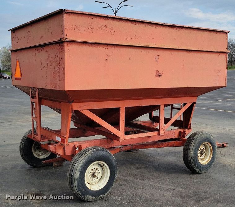 image for item MQ9688 Gravity wagon