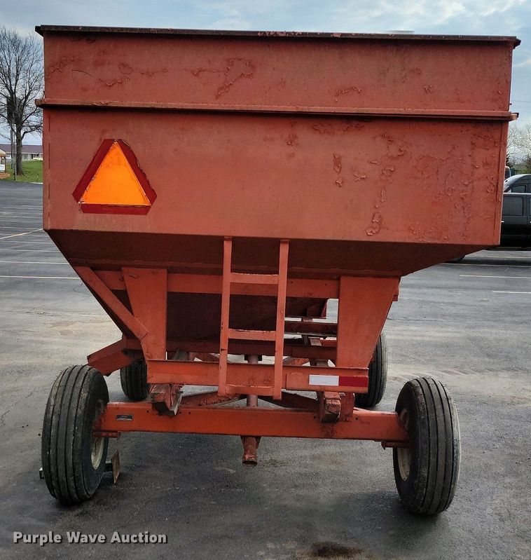 image for item MQ9688 Gravity wagon