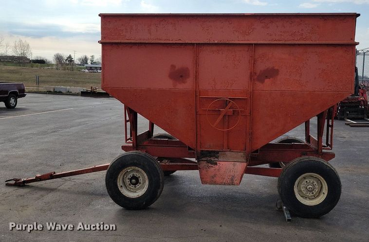 image for item MQ9688 Gravity wagon