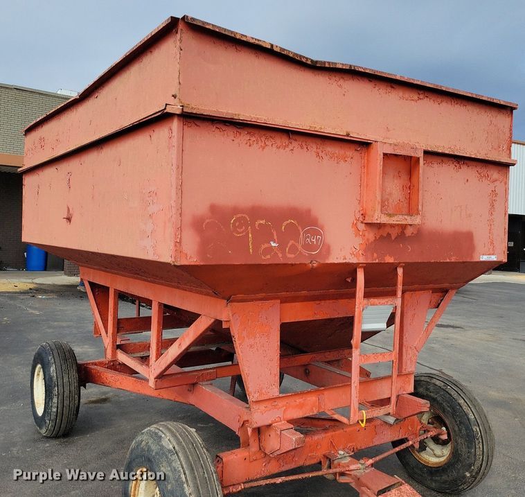 image for item MQ9688 Gravity wagon