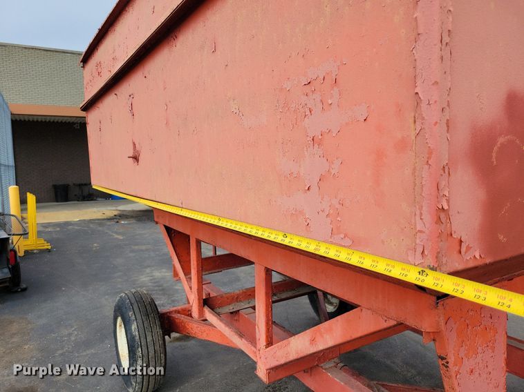 image for item MQ9688 Gravity wagon