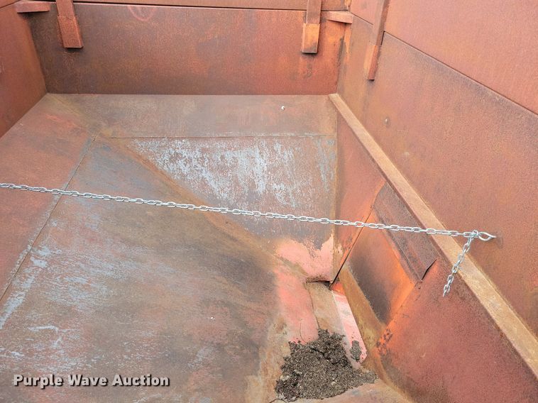 image for item MQ9688 Gravity wagon