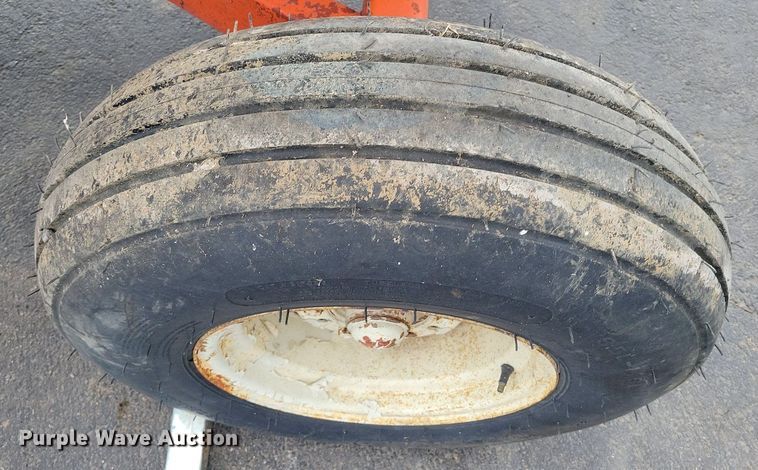 image for item MQ9688 Gravity wagon