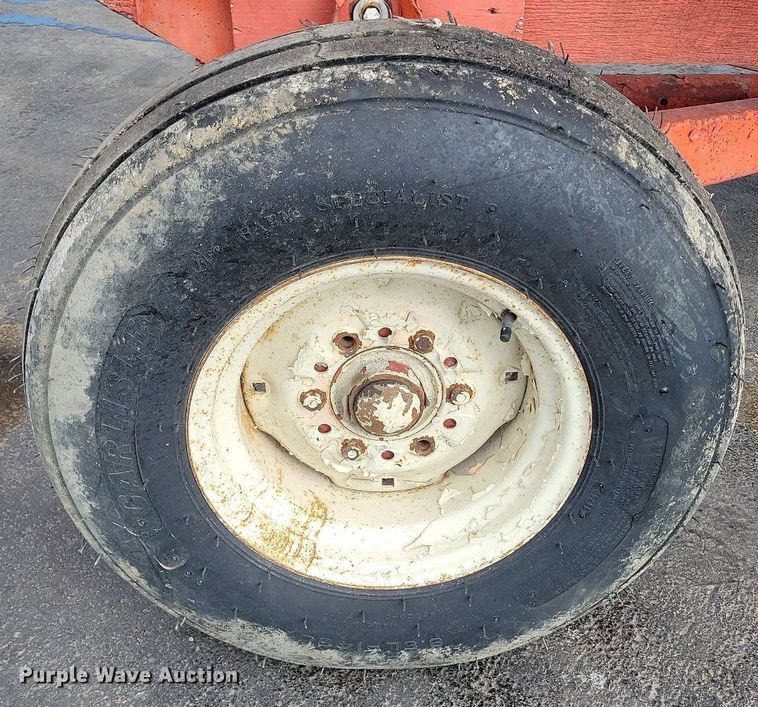 image for item MQ9688 Gravity wagon