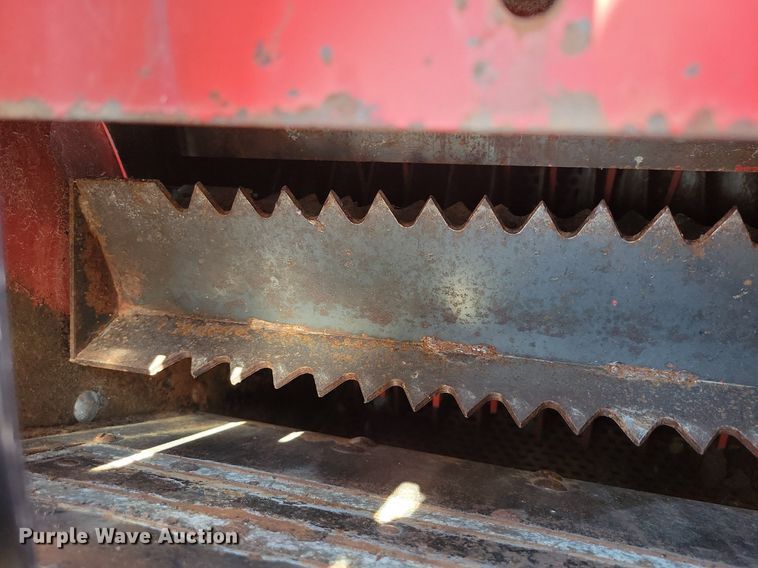 image for item MQ9698 New Holland 357 feed grinder/mixer