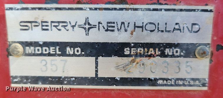 image for item MQ9698 New Holland 357 feed grinder/mixer