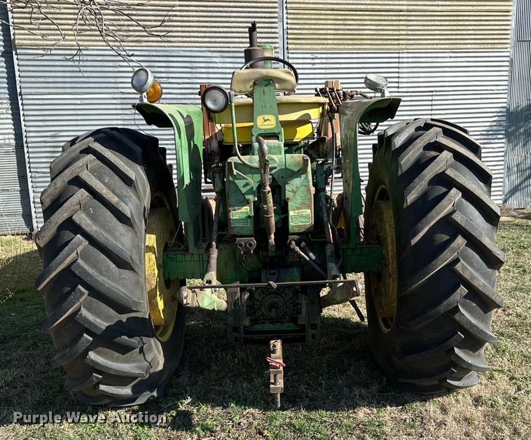 image for item NH9014 1968 John Deere 4020 tractor