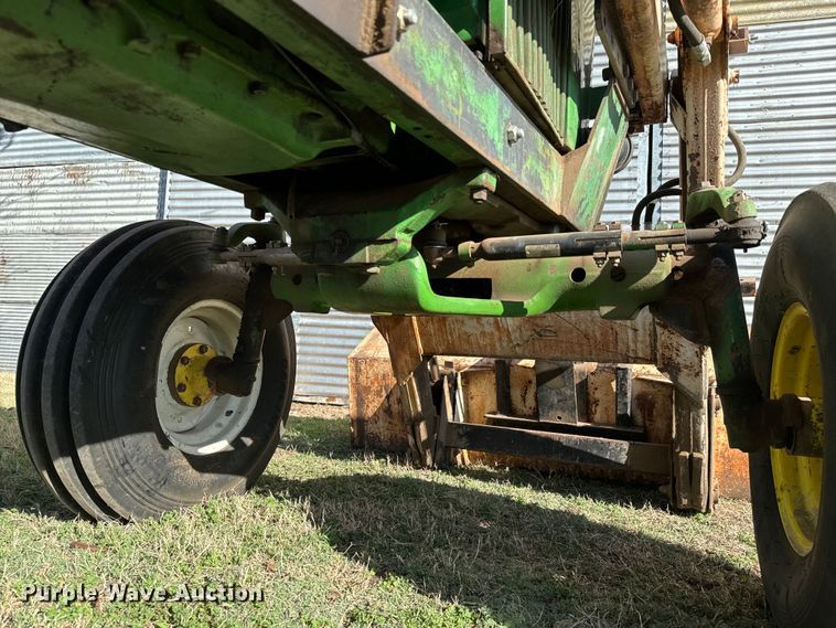 image for item NH9014 1968 John Deere 4020 tractor