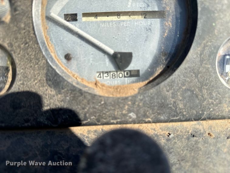 image for item NH9014 1968 John Deere 4020 tractor