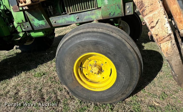 image for item NH9014 1968 John Deere 4020 tractor